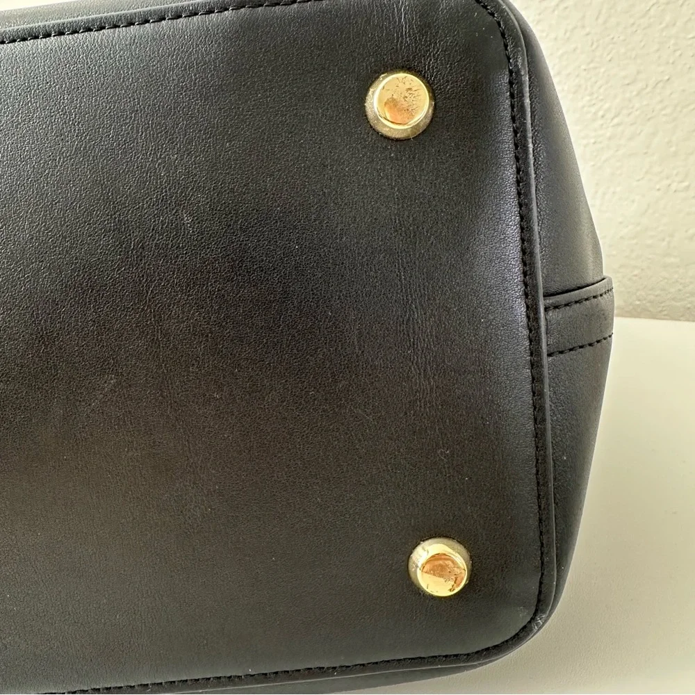 TUMI Everyday Tote Bag Voyageur Leather in Black - Picture 4 of 10